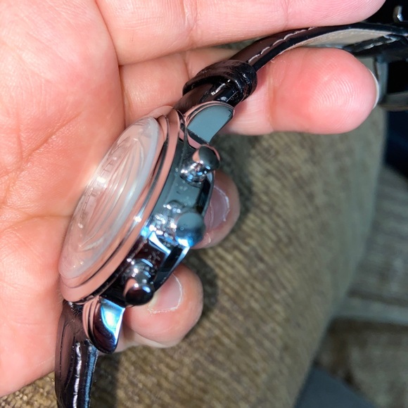 Watch - Picture 10 of 10